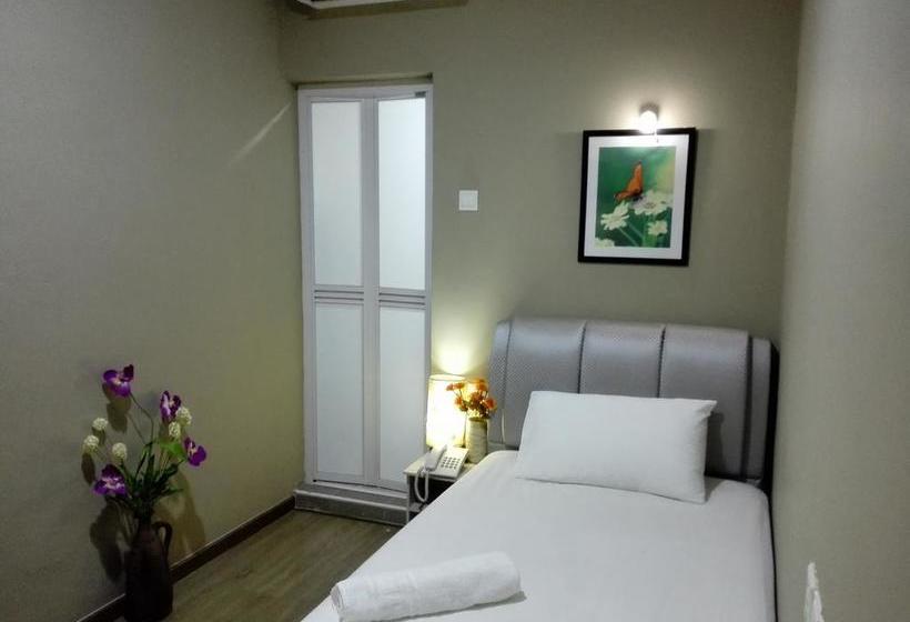 호텔 By The Park Plt