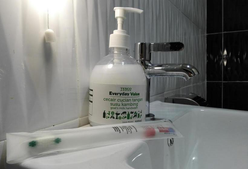 호텔 By The Park Plt