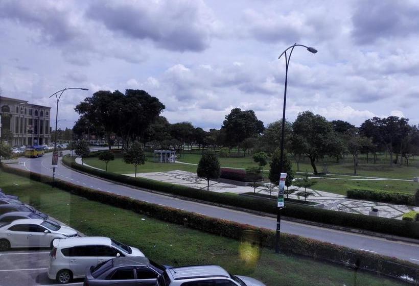 호텔 By The Park Plt