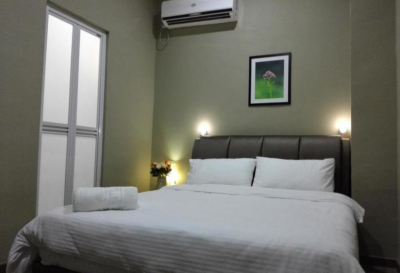 호텔 By The Park Plt