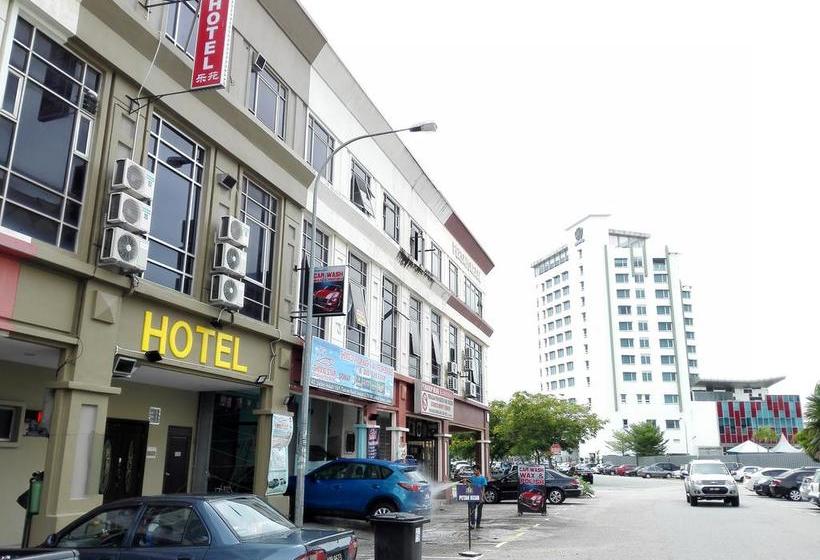 호텔 By The Park Plt