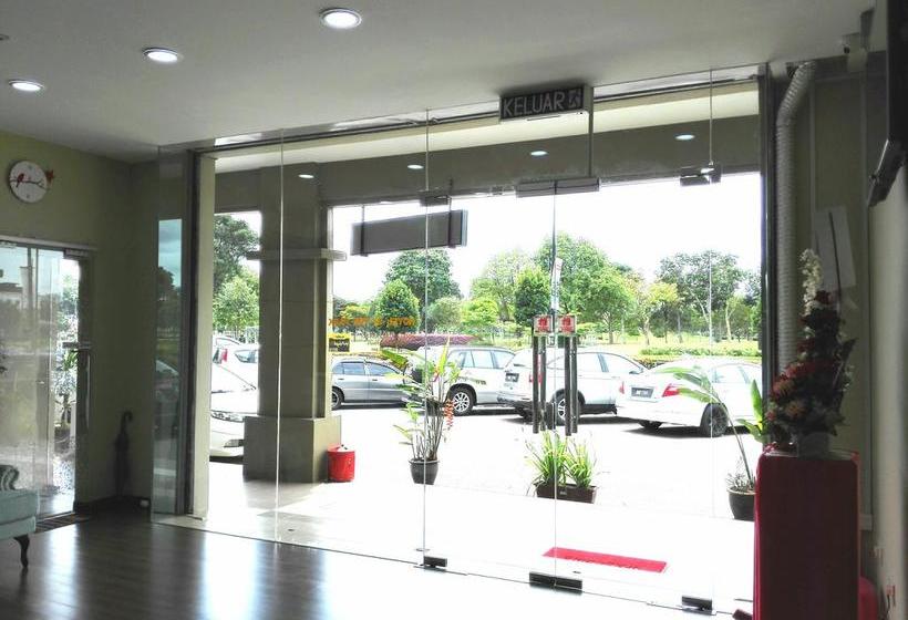 호텔 By The Park Plt