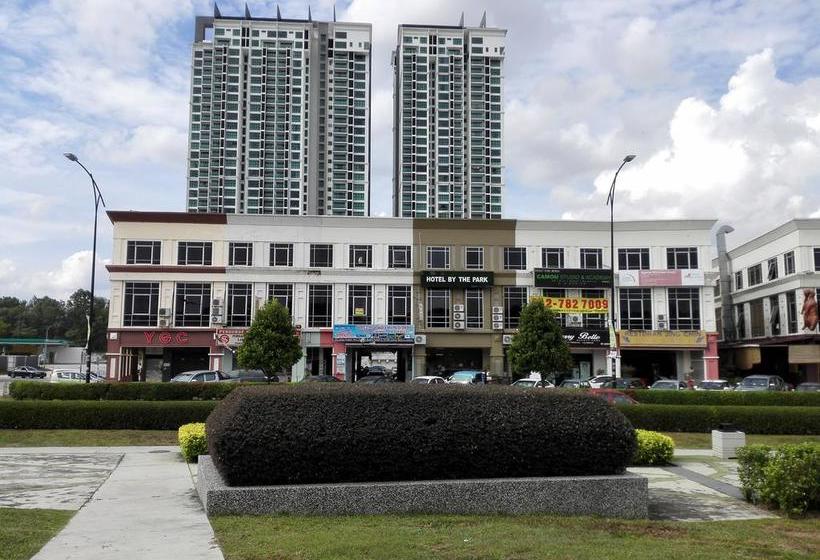 호텔 By The Park Plt