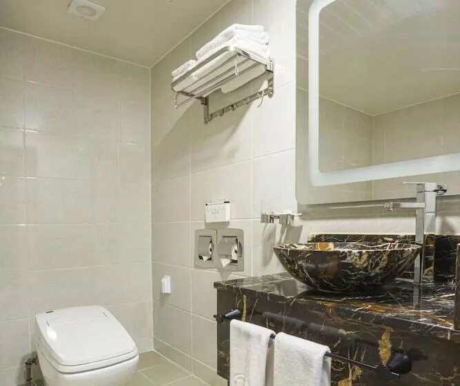 Hotel Embledon