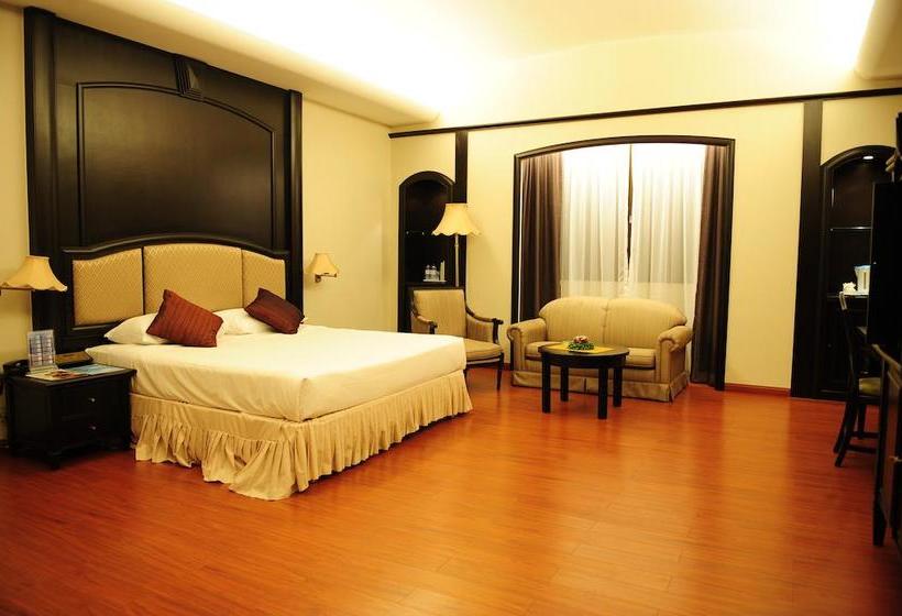 فندق Ponderosa Golf & Country Resort