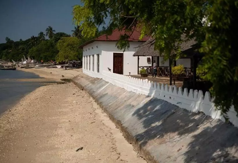 هتل Sea View Beach