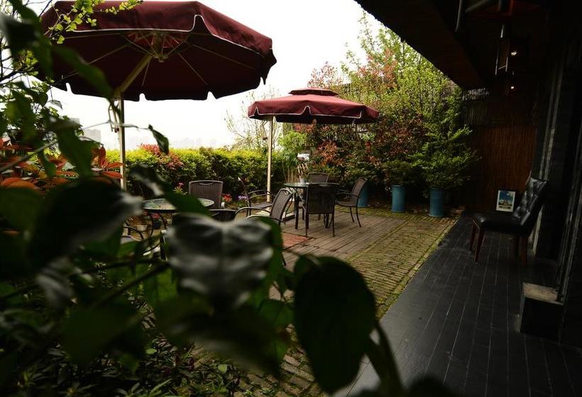 בית מלון כפרי Tang S