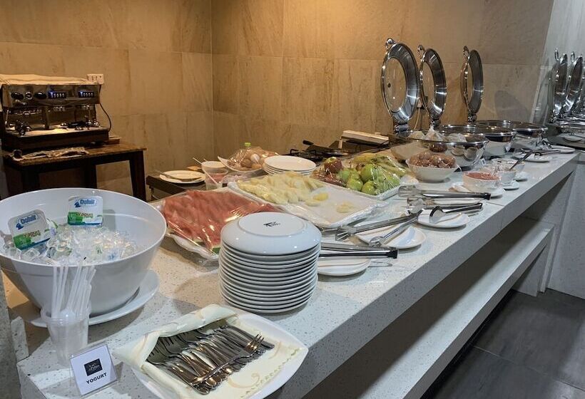 ホテル The Palms By Eagles