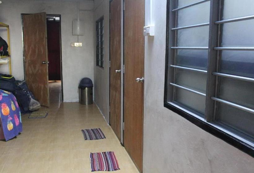 Sweet Monkey Backpacker Hostel