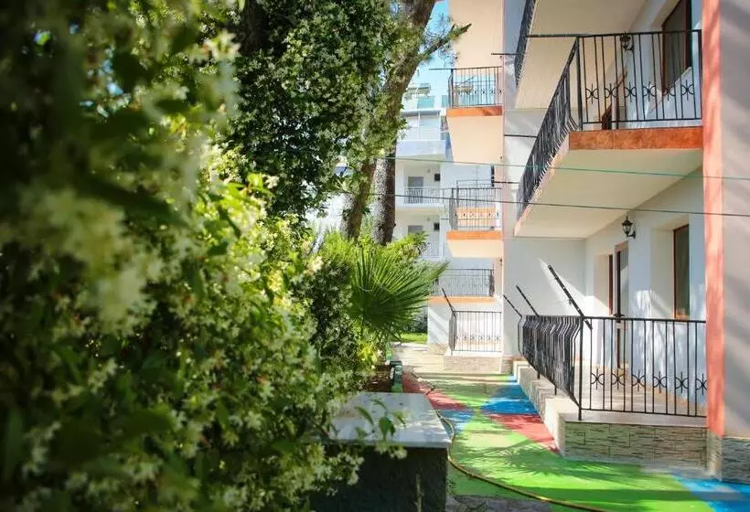 Apart Hotel Mali