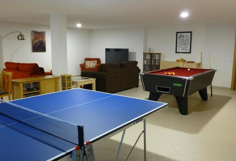 تختخواب و صبحانه Casa Da Colina