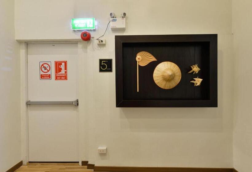 Bedever Boutique Bangkok Hotel   Bts Phra Khanong