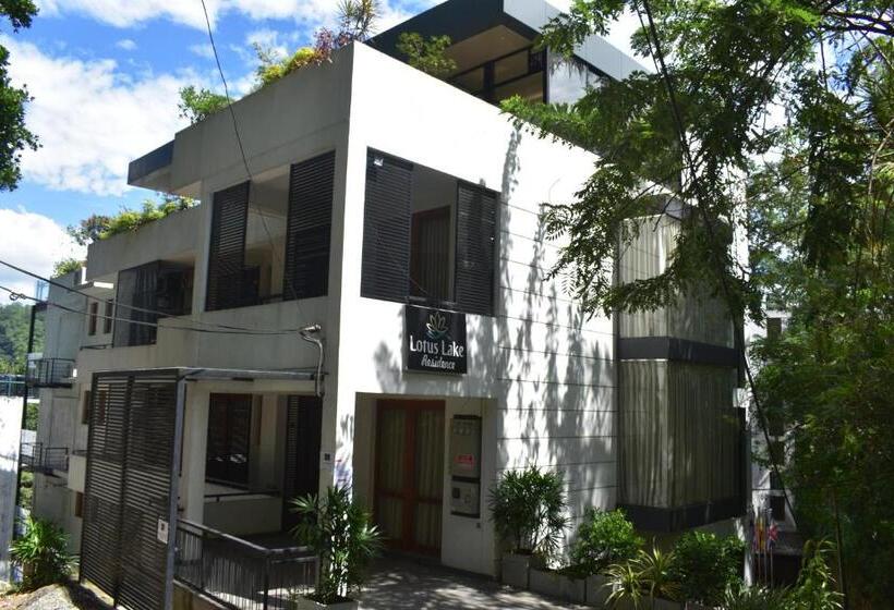 בית מלון כפרי Lotus Lake Residence