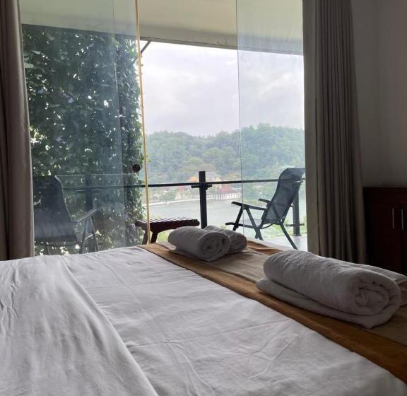 בית מלון כפרי Lotus Lake Residence