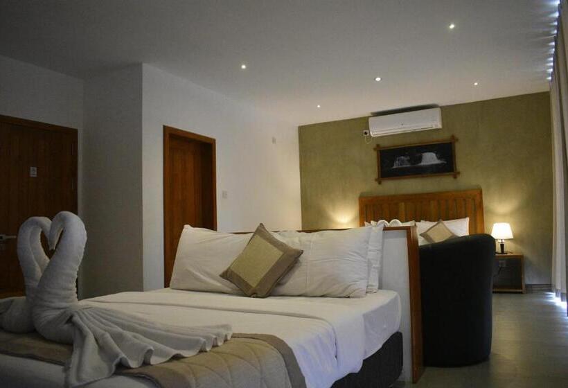 בית מלון כפרי Lotus Lake Residence