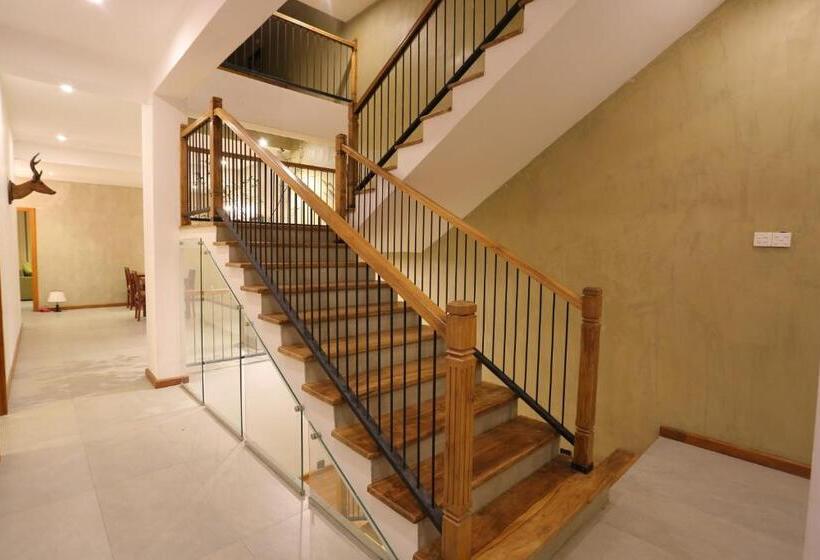 בית מלון כפרי Lotus Lake Residence