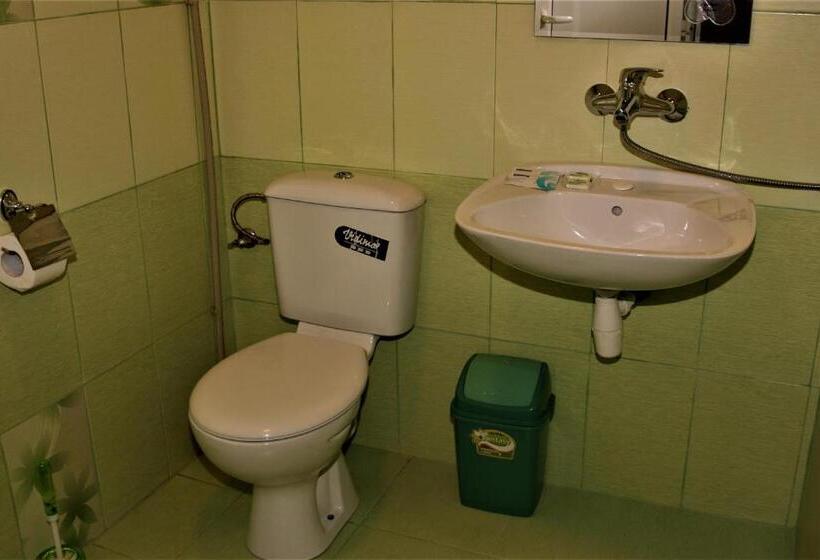 Пансион къща речен шепот