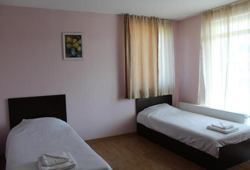 ペンション хаджистанковата къща