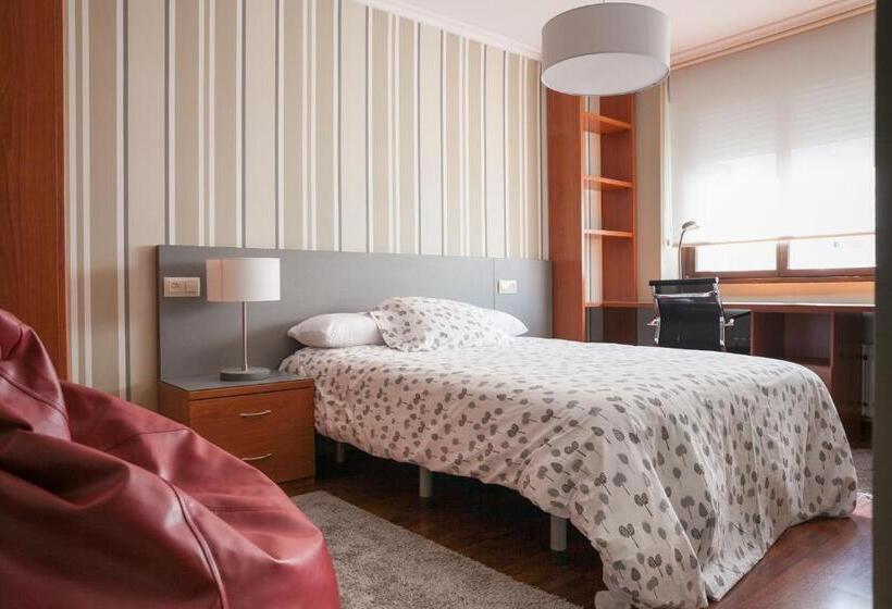 펜션 Zafiro Suites