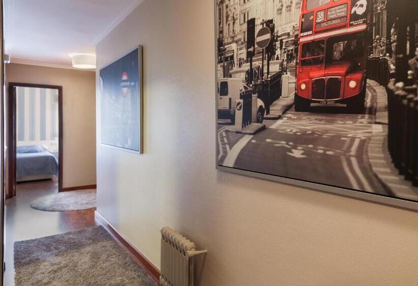 펜션 Zafiro Suites