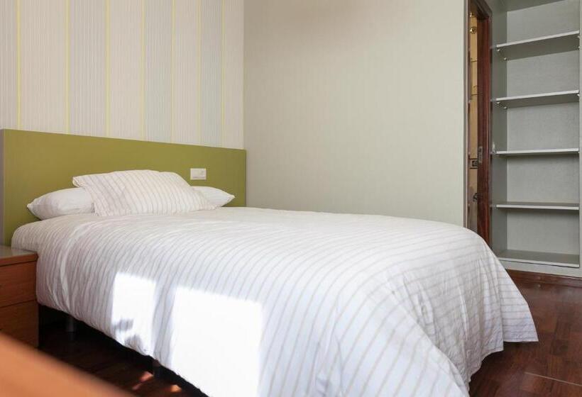 펜션 Zafiro Suites