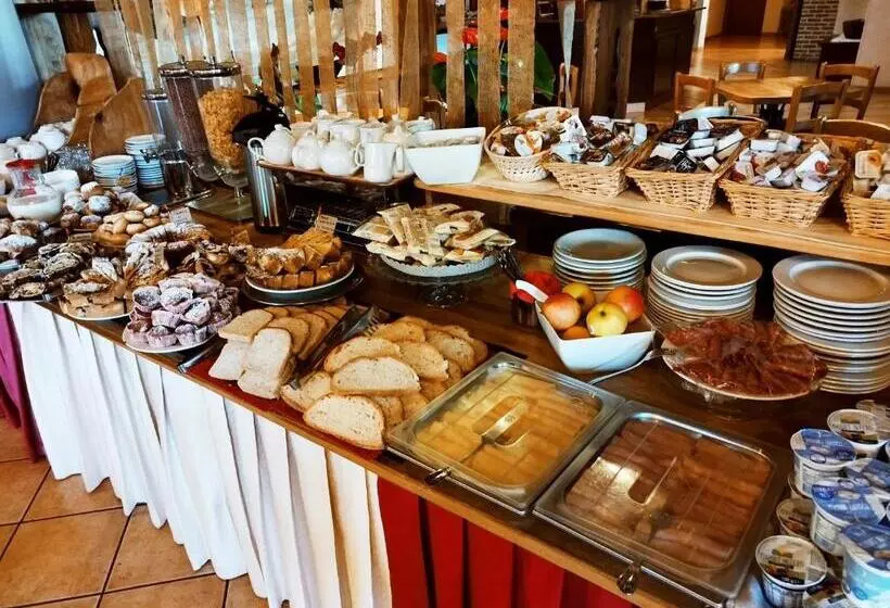 Hotelli Altopiano Delle Rocche