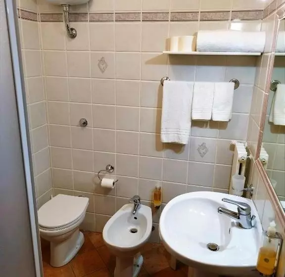 Hotelli Altopiano Delle Rocche