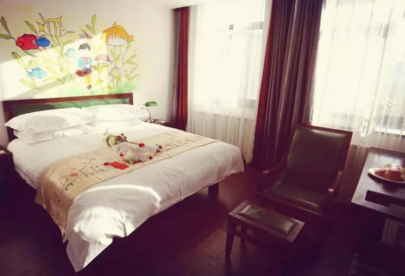 Time Traveller Hotel   Near The Grass Skyline, Dajingmen, Zhangjiakoubu, 20 Minutes Away From Zhangj