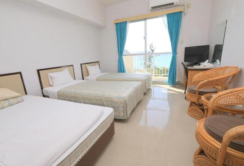 ホテル Tokashiku Marine Villege