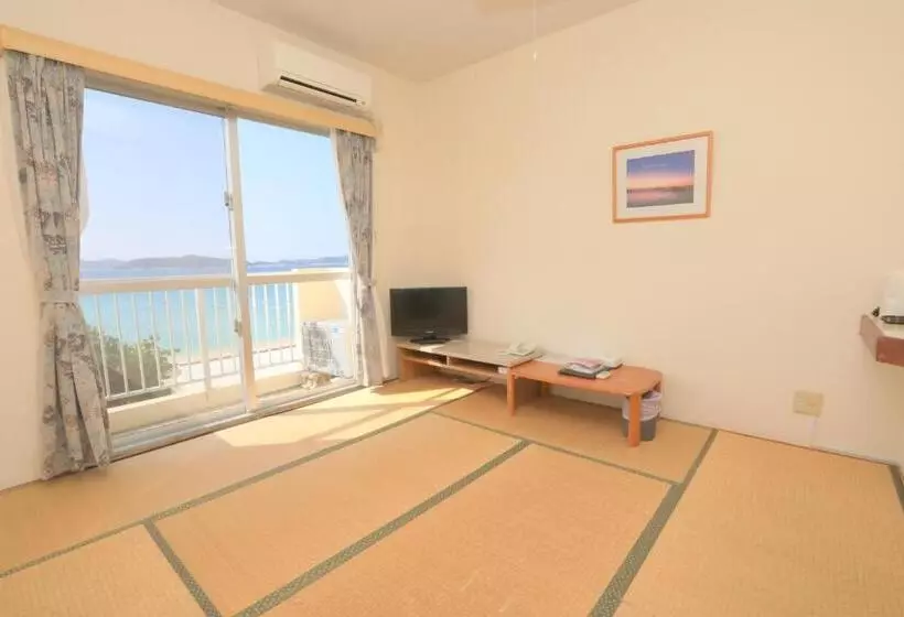 ホテル Tokashiku Marine Villege