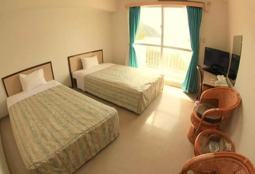 ホテル Tokashiku Marine Villege