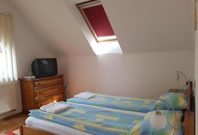 Pensiunea Lőrincz  Panzió