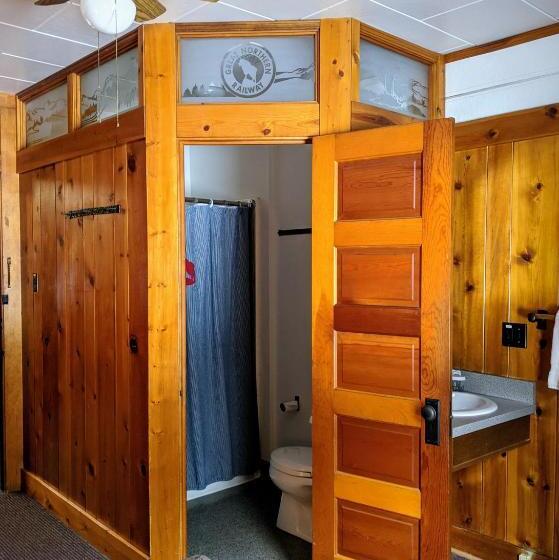 Resort Loge Glacier National Park