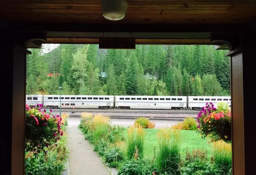 Lomakeskus Loge Glacier National Park