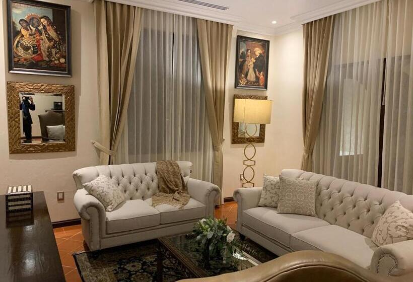 فندق Villa Antigua