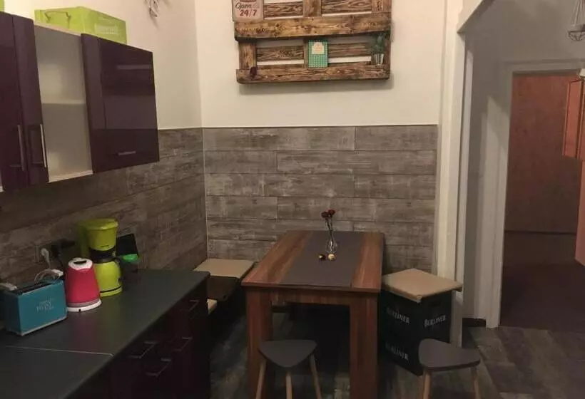 پانسیون Cityflair Berlin Apartments & Rooms