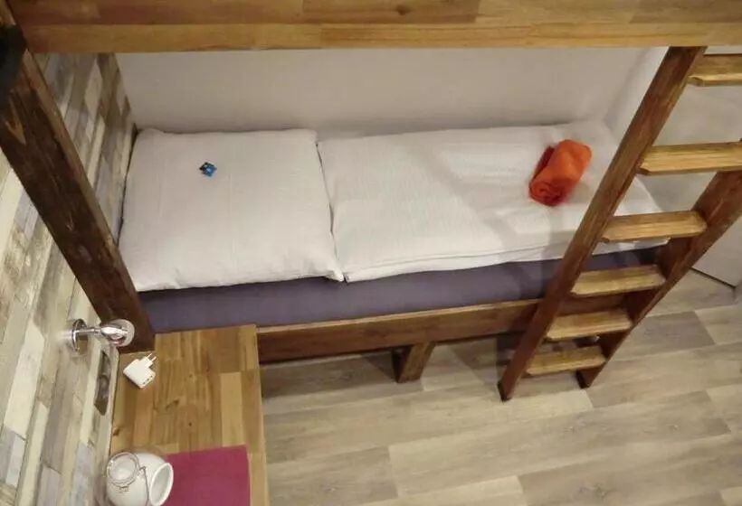 پانسیون Cityflair Berlin Apartments & Rooms