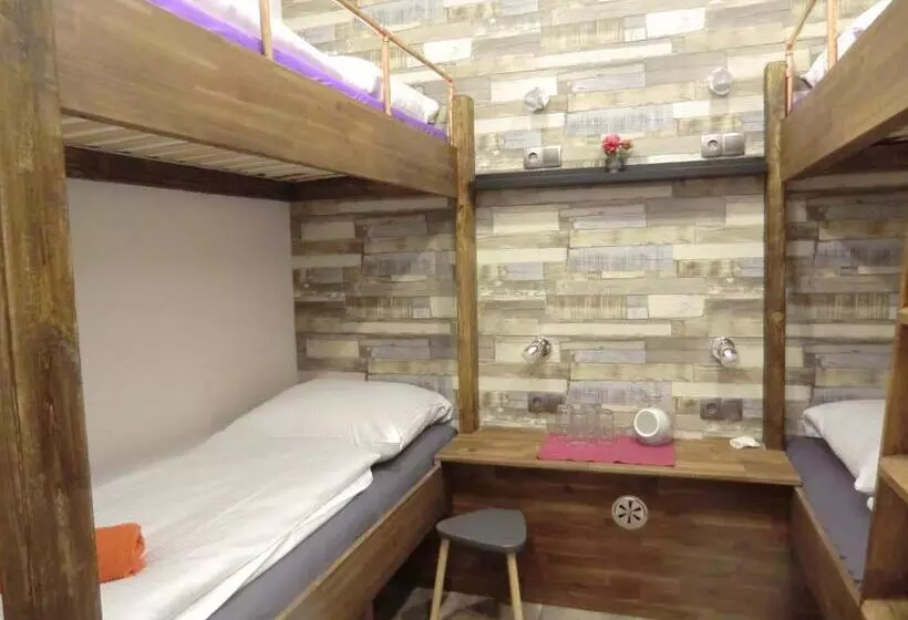 پانسیون Cityflair Berlin Apartments & Rooms