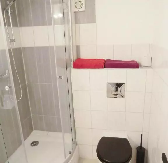 پانسیون Cityflair Berlin Apartments & Rooms