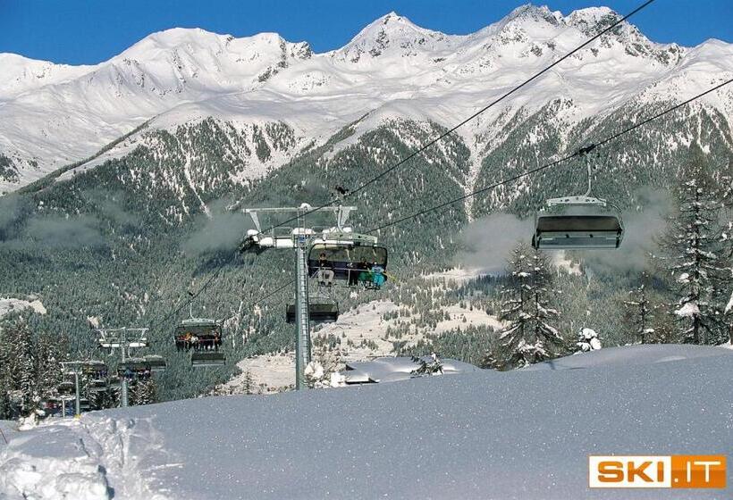 Appartamenti Vacanze Casa  Residence Albare   Check In Vacanze Casa   Marilleva 900