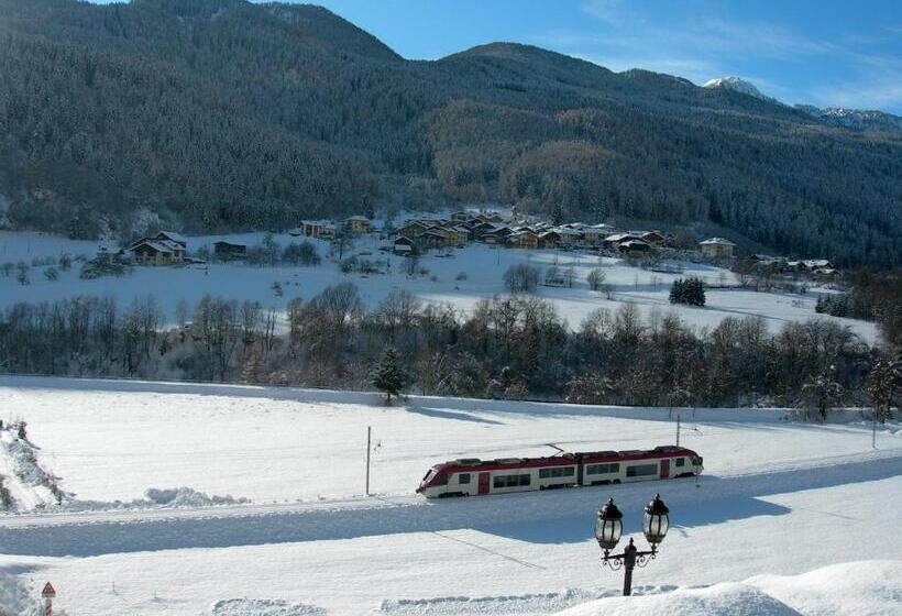 Appartamenti Vacanze Casa  Residence Albare   Check In Vacanze Casa   Marilleva 900