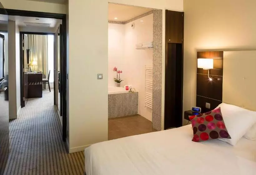 ホテル Mercure Aix En Provence La Duranne Gare Tgv