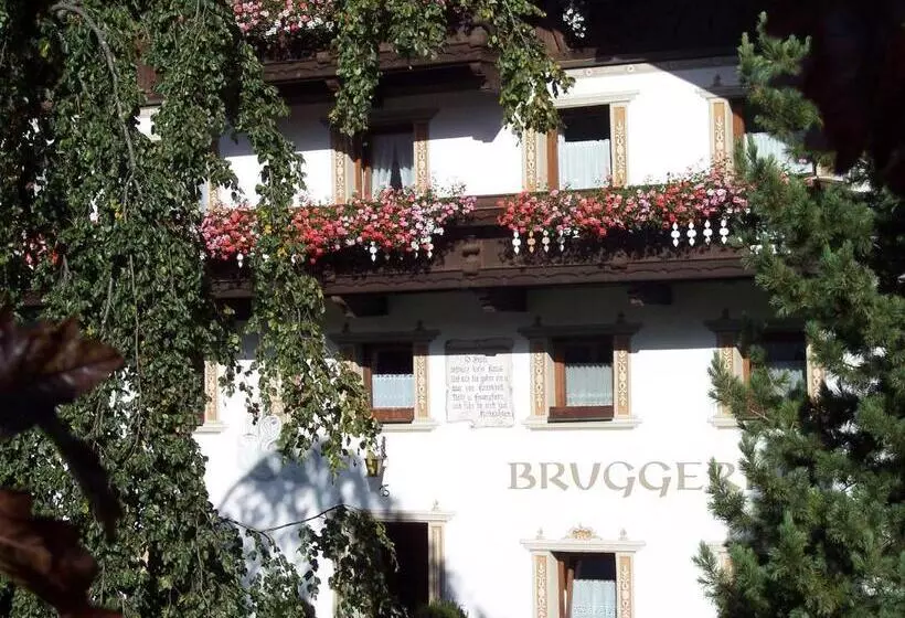 ペンション Gästehaus Bruggerhof