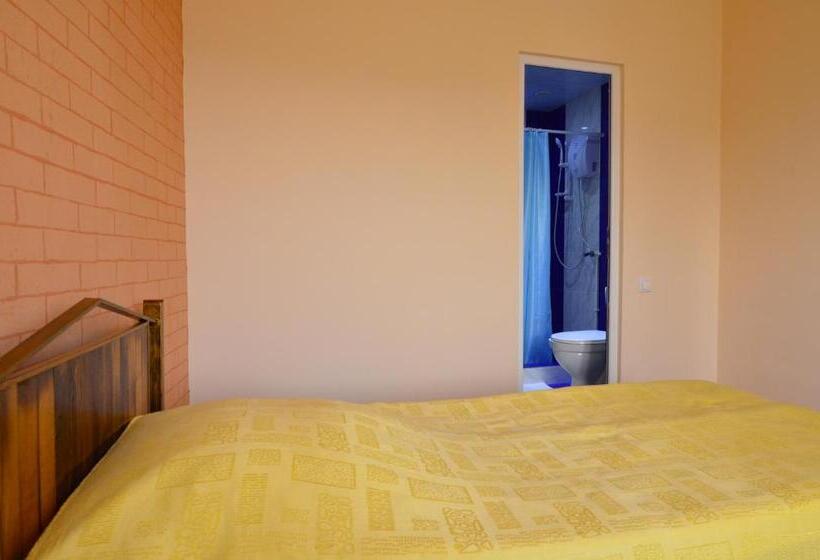 تختخواب و صبحانه Armen's Guest House