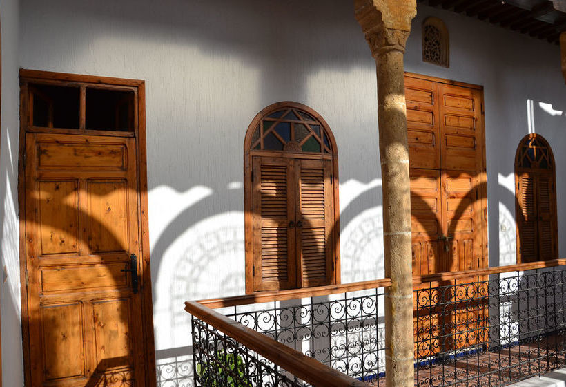 تختخواب و صبحانه Dar Chouette  Adults Only