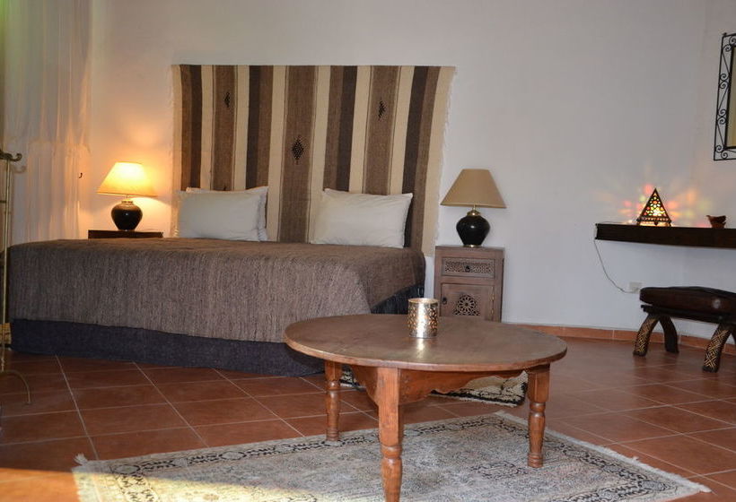 تختخواب و صبحانه Dar Chouette  Adults Only