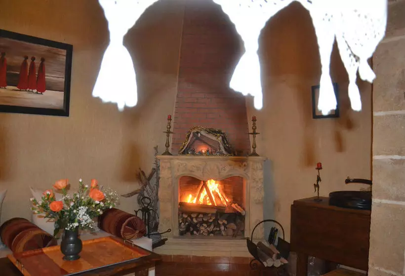 تختخواب و صبحانه Dar Chouette  Adults Only