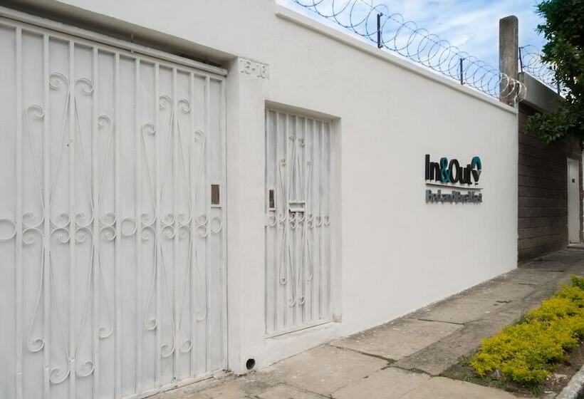 تختخواب و صبحانه In & Out