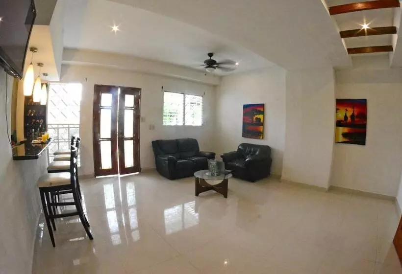 تختخواب و صبحانه Hostal Santa Martha