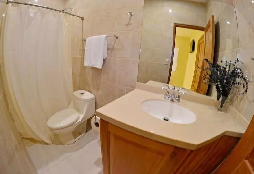 تختخواب و صبحانه Hostal Santa Martha